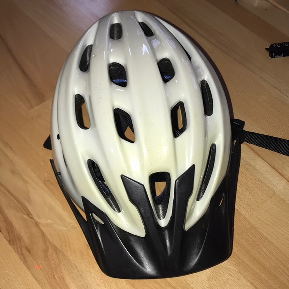 giro angon helmet